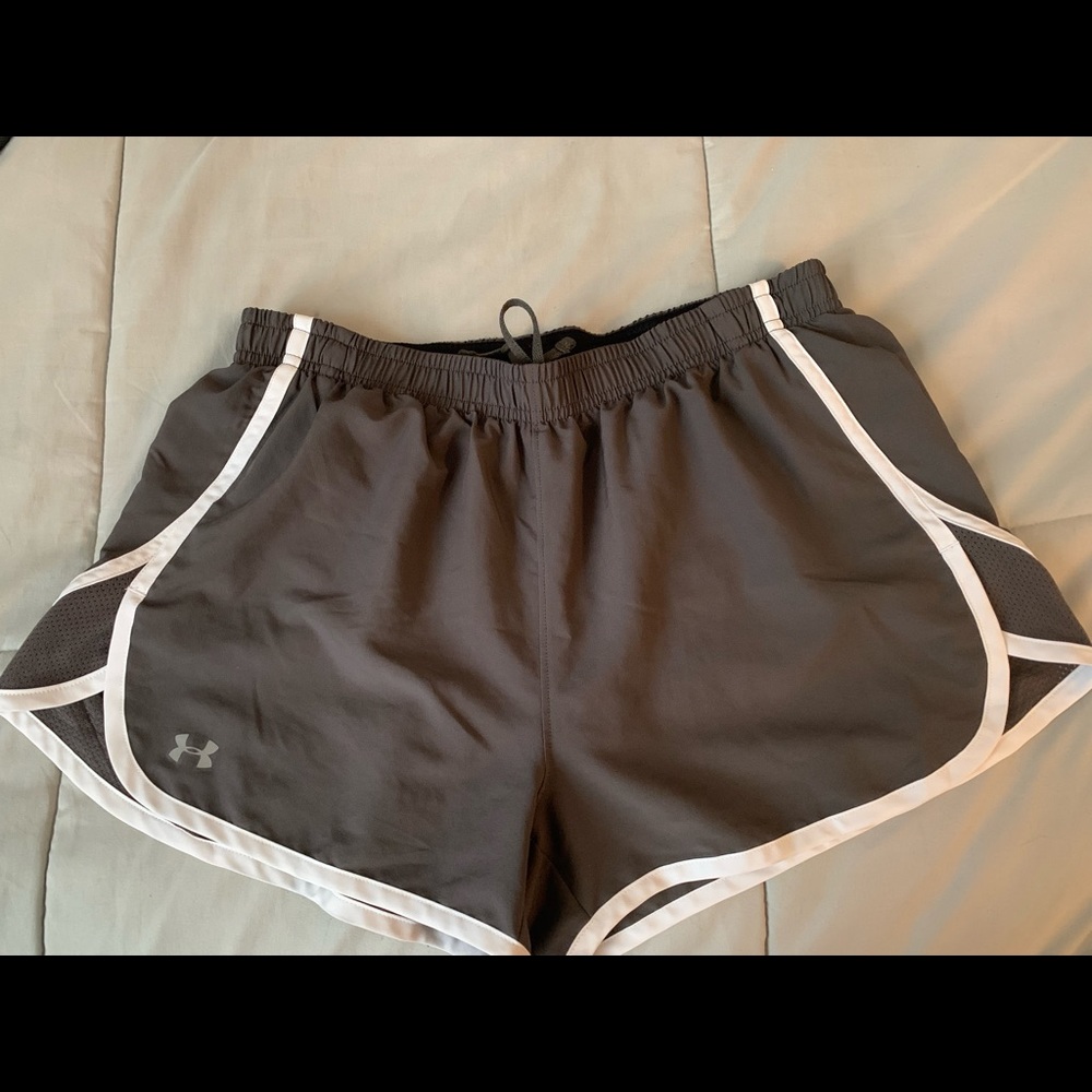 UNDER ARMOUR Women's HEATGEAR Semi-Fitted